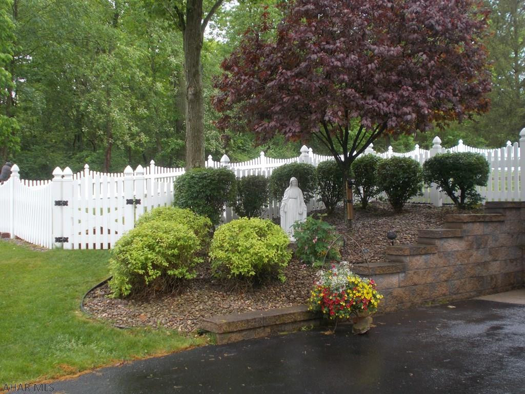 Elmwood - Residential