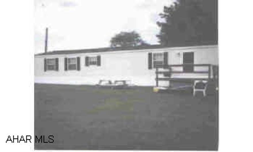 Like new, 16x80 Champion Mobile Home. Must See! 10x120 lot included.  Like new, 16x80 Champion Mobile Home. Must See! 10x120 lot included.  Vaulted ceilings Vaulted ceilings