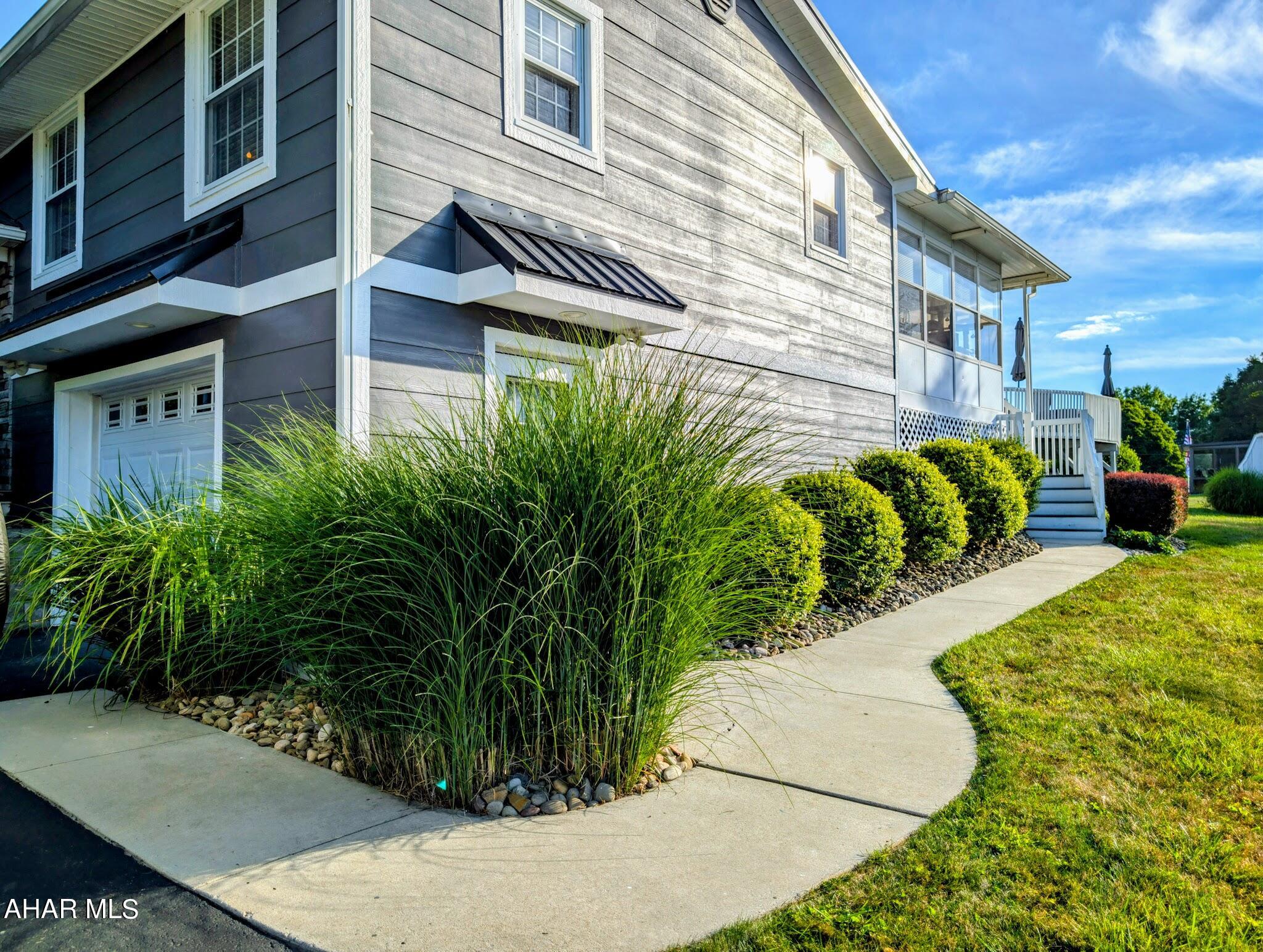 Meadowbrook Terrace - Residential