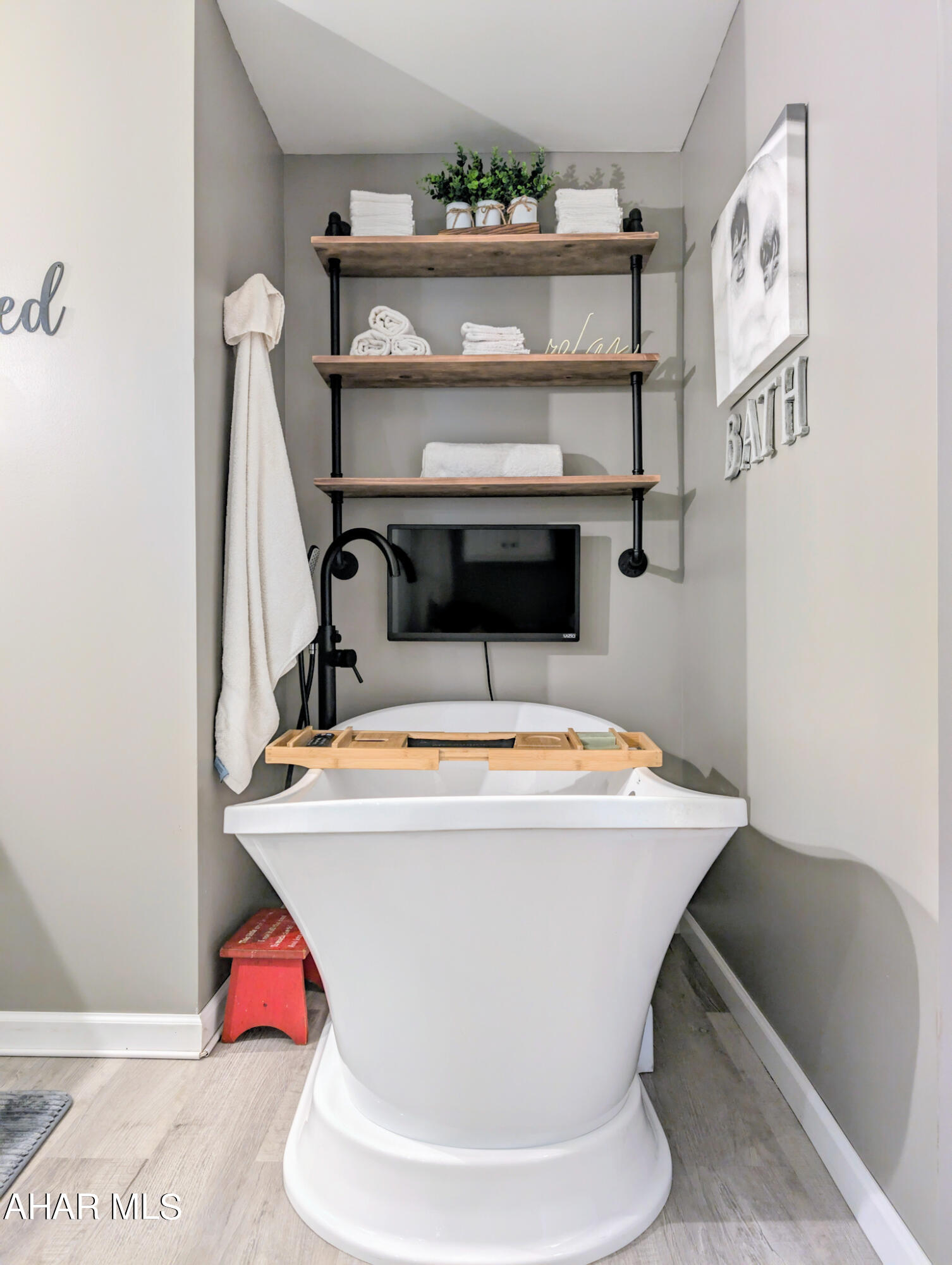 Meadowbrook Terrace - Residential