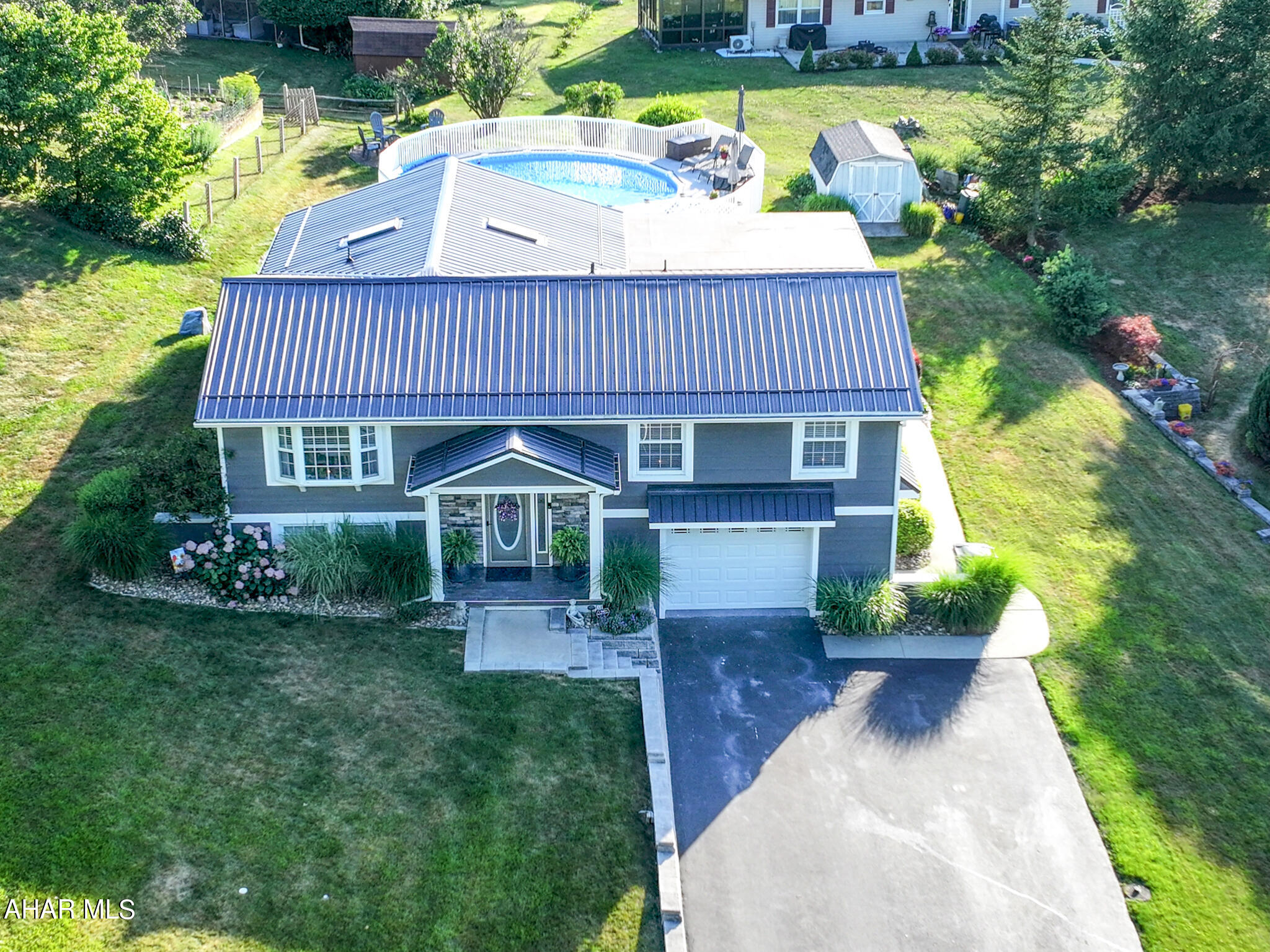 Meadowbrook Terrace - Residential