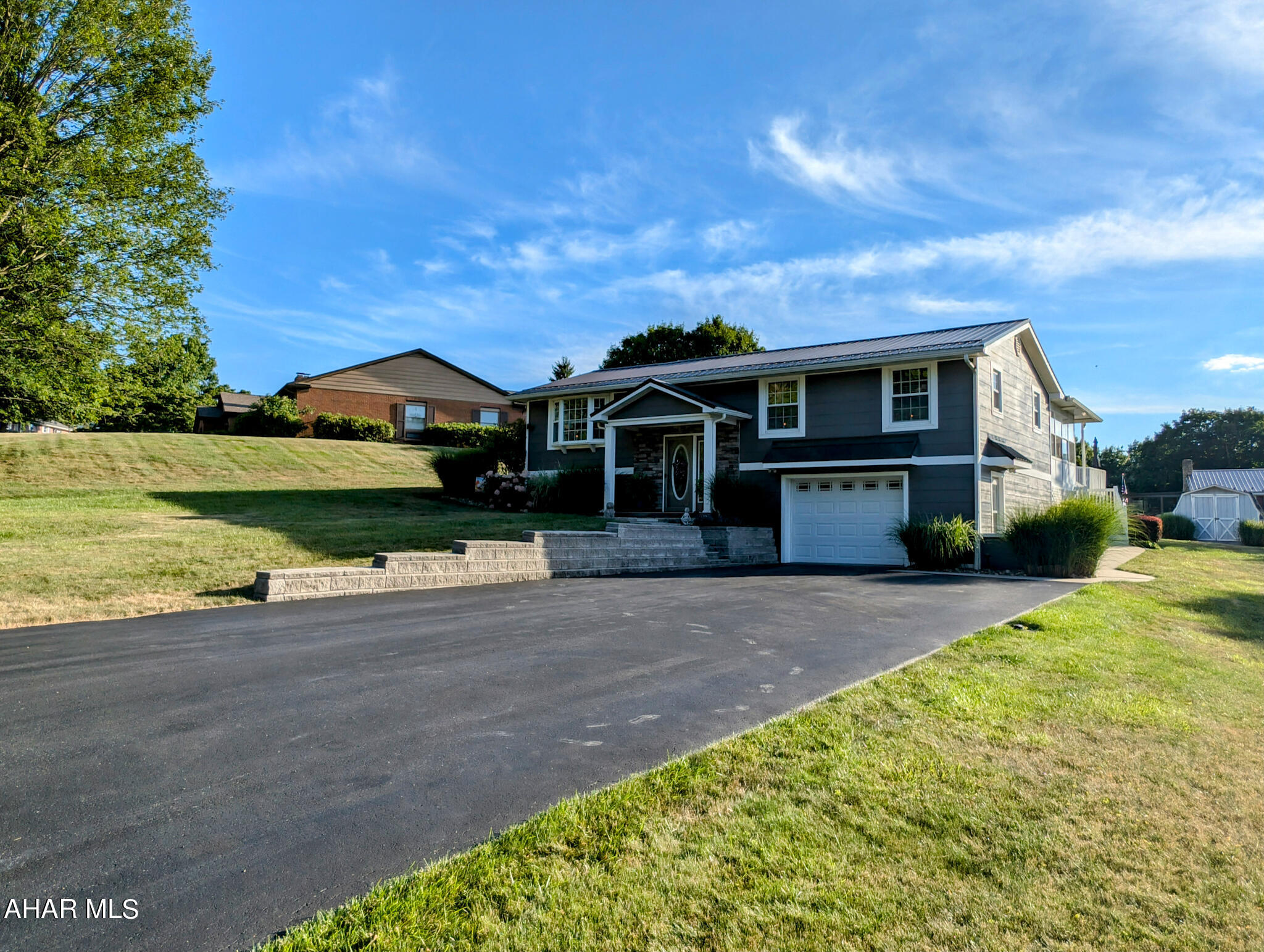 Meadowbrook Terrace - Residential