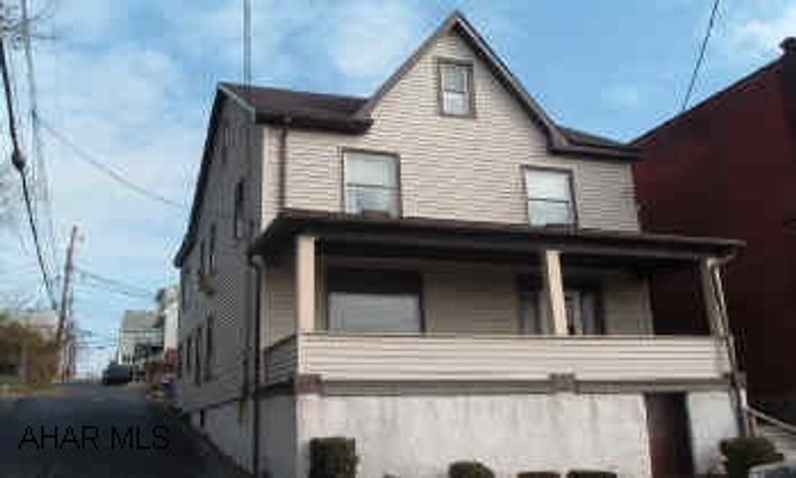 Extremely nice duplex-convenient location-excellent condition.  Unbelievable beautiful duplex-definitely a cut above! Must see!!