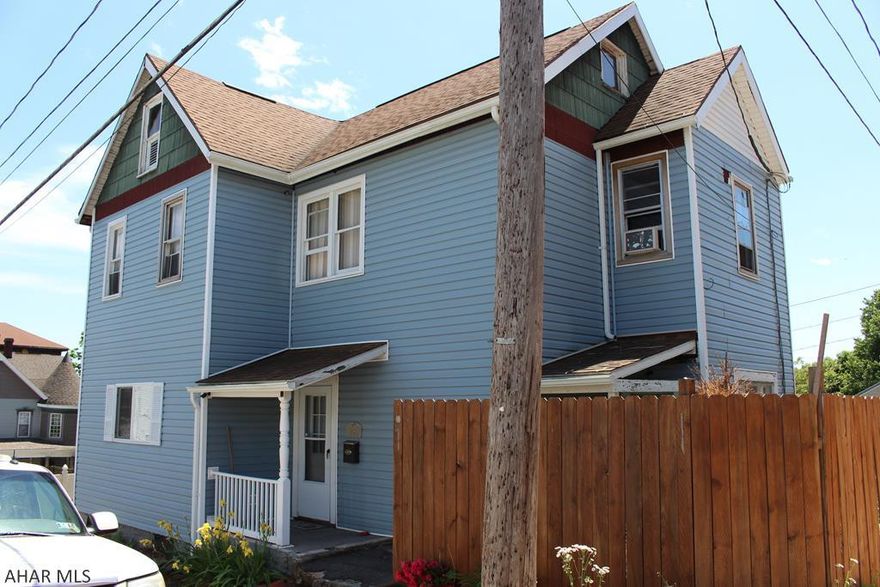Price reduced!  This is a great 3 bedroom 1 bath 2 story home in Altoona with lots of updates!