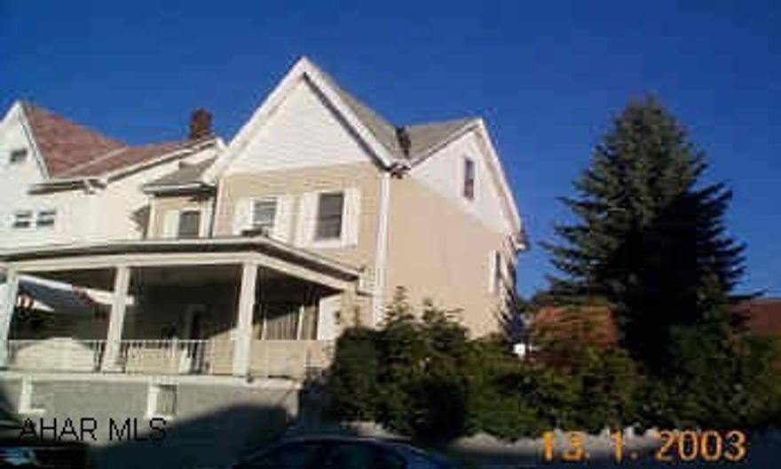 Spacious 3 bedroom plus attic on double lot. Nice neighborhood, privacy, covered patio. Good condition. Spacious 3 BD (+ attic) on double lot.  Privacy covered patio, good condition. Brand New Roof!