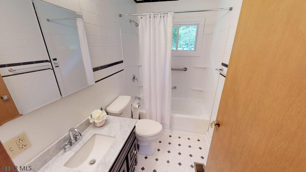 Hollidaysburg - Residential