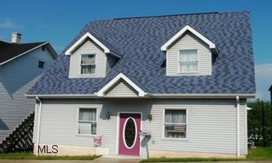 NEWER HOME. ATTIC COULD BE 4TH BDRM. COVERED CEMENT PORCH. OFFSTREET PARKING IN REAR. 2ND FLOOR LAUNDRY. CENTRAL AIR. LARGE KIT. WITH BREAKFAST BAR. NEWER HOME. ATTIC COULD BE 4TH BDRM. COVERED CEMENT PORCH. OFFSTREET PARKING IN REAR. 2ND FLOOR LAUNDRY. CENTRAL AIR. LARGE KIT. WITH BREAKFAST BAR.