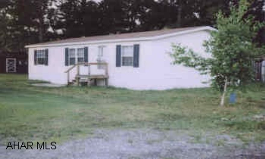 LIKE NEW 1999 MOBILE HOME WITH LAND IN BELLWOOD SCHOOL DISTRICT. WHY PAY RENT WHEN YOU CAN OWN THIS LOVELY HOME, 3 BEDROOMS, 2 BATHS. LIKE NEW 1999 MOBILE HOME WITH LAND IN BELLWOOD SCHOOL DISTRICT. WHY PAY RENT WHEN YOU CAN OWN THIS LOVELY HOME, 3 BEDROOMS, 2 BATHS.