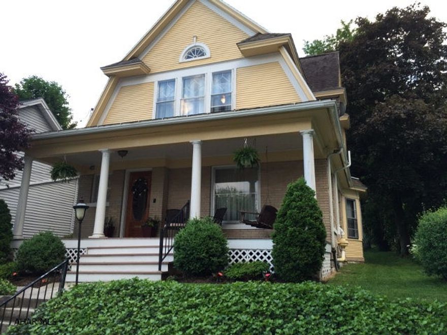 Beautifully renovated Sears Craftman type home in historic Bedford. No expense has beenspared in this charming home where custom woodwork and hardwood floors will impress eventhe most discriminating buyer. Renovated kitchen includes custom cabinets & stainless steelappliances. All 3 bathrooms have been renovated with a designer's touch. New ductless heatpumps ensure energy efficient heat and air conditioning. Two large covered porches open ontolovely landscaping. Huge garage with tons of additional storage add to the overall appeal.Won't last long!