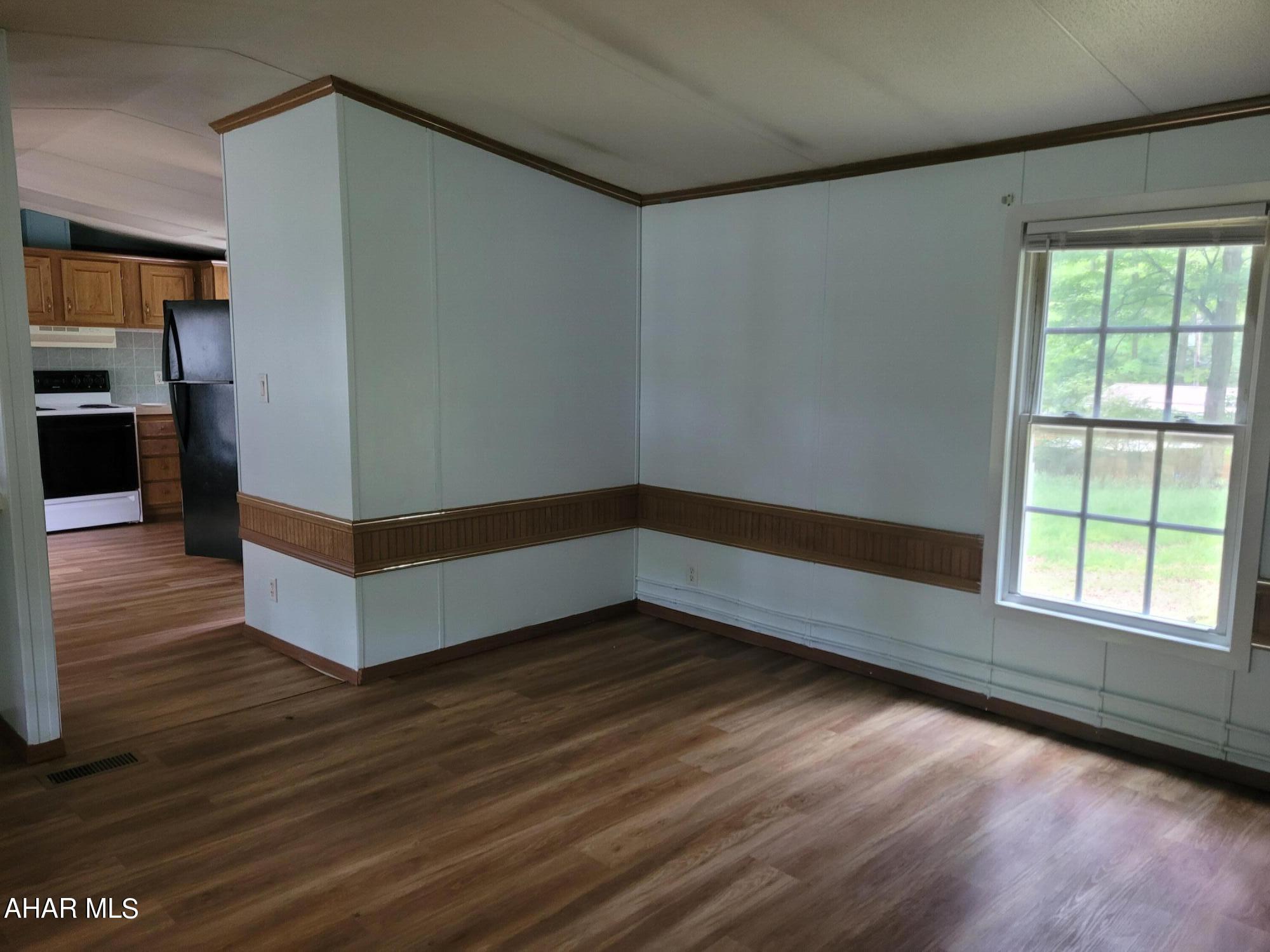 Glendale Yearound - Residential