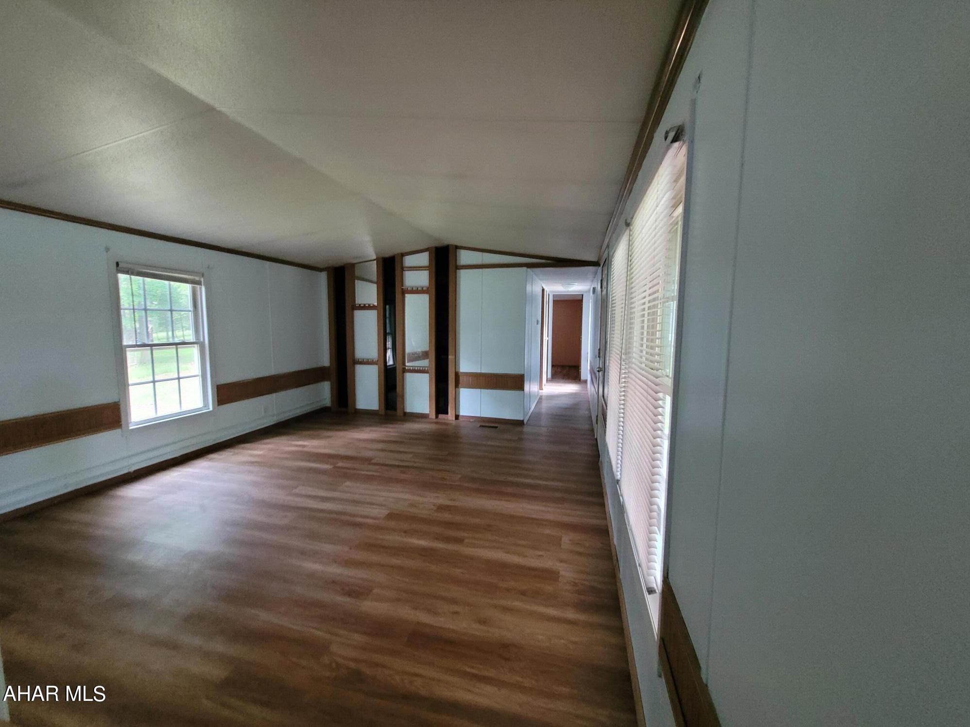 Glendale Yearound - Residential