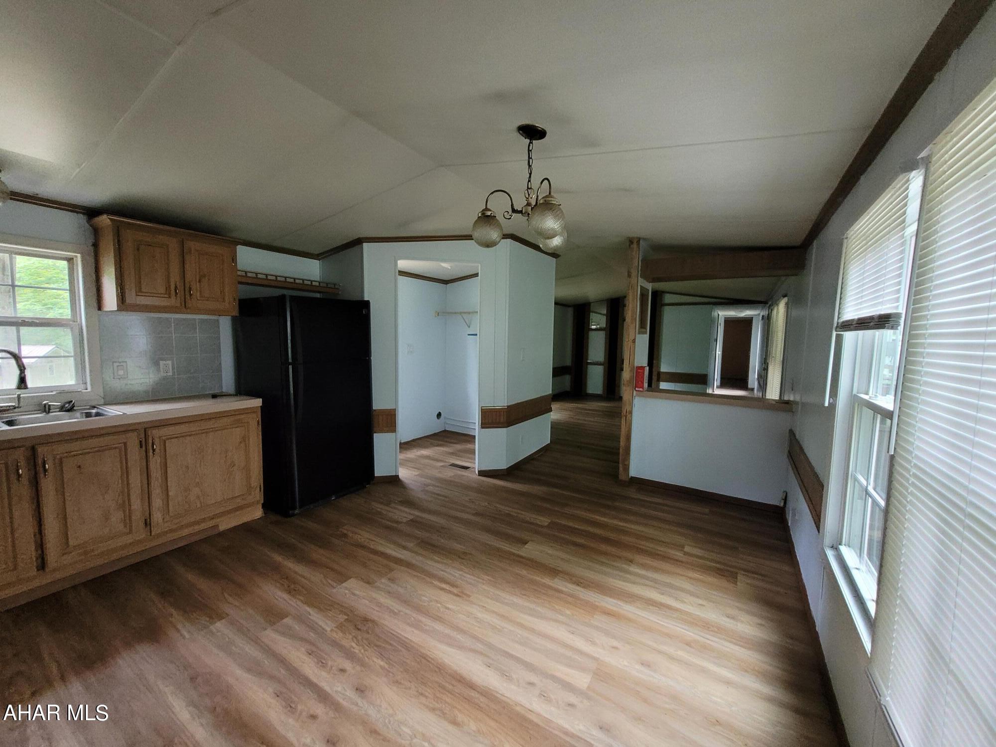 Glendale Yearound - Residential