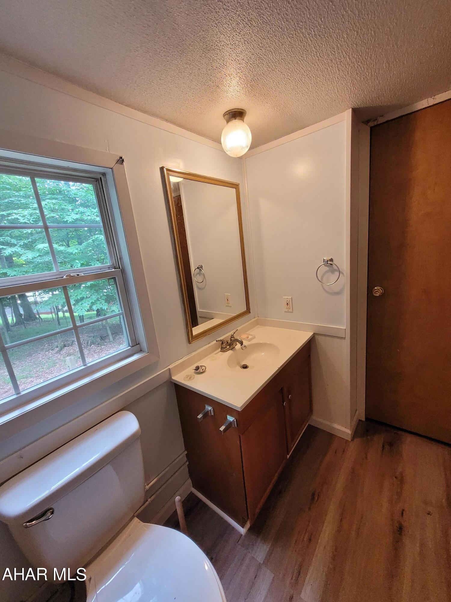 Glendale Yearound - Residential