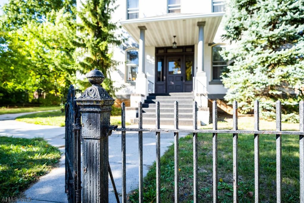 Hollidaysburg - Residential Income