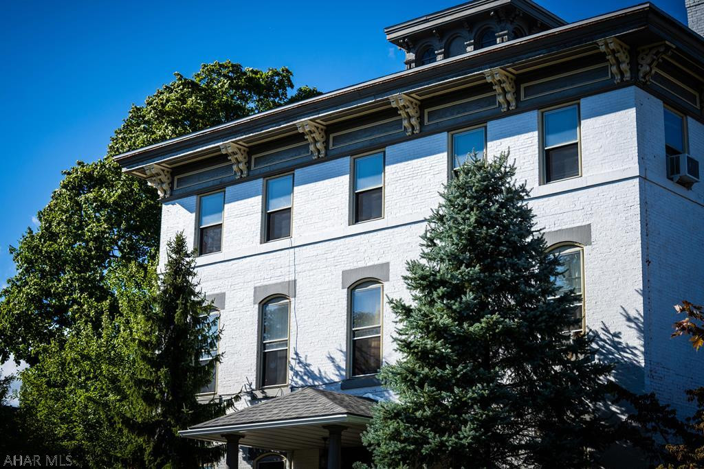 Hollidaysburg - Residential Income