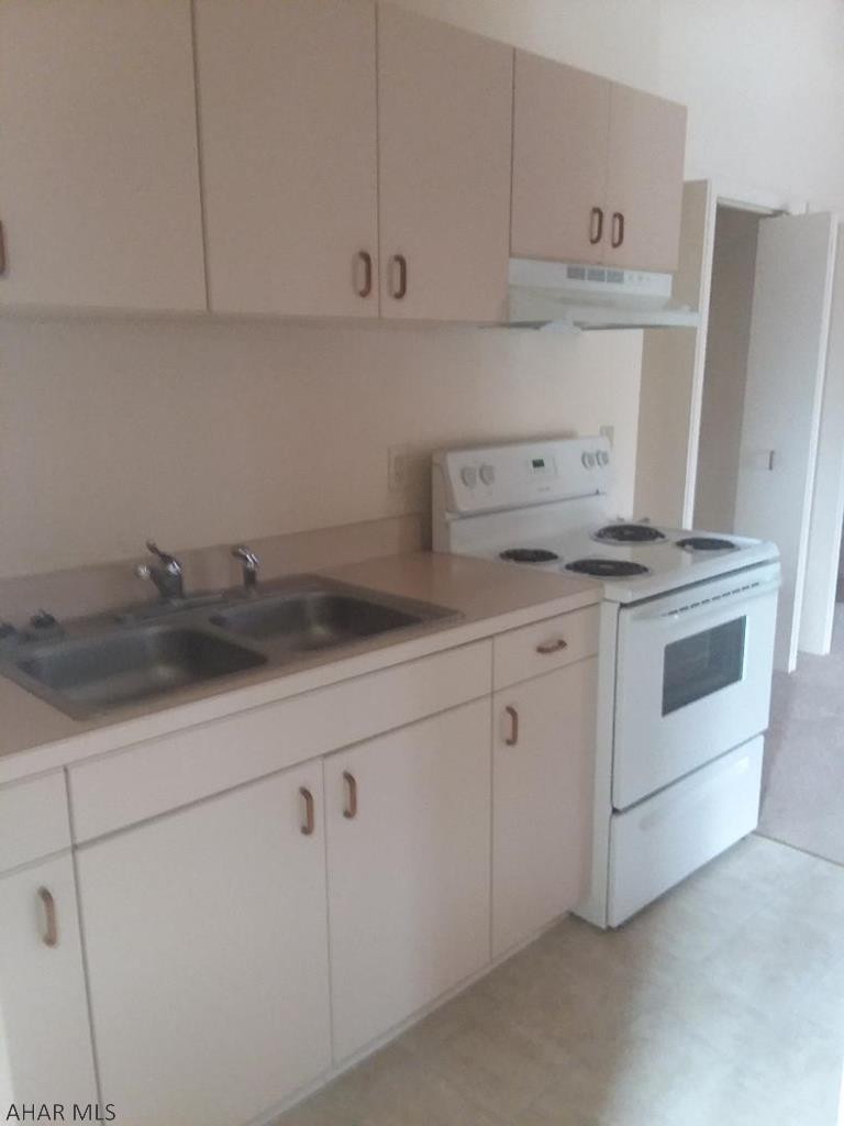 Hollidaysburg - Residential Income