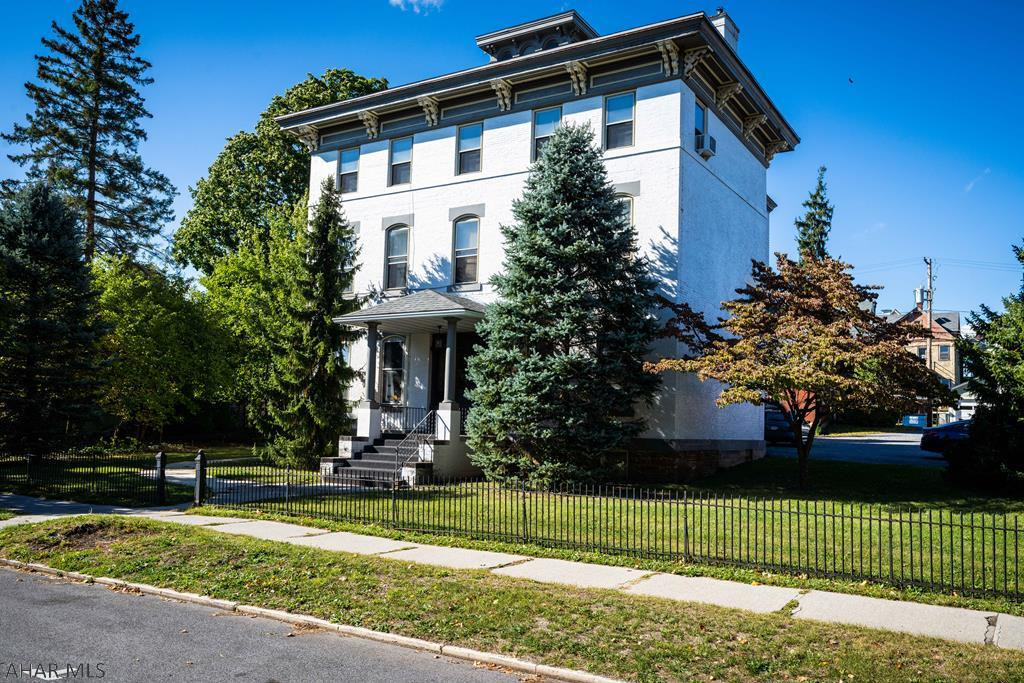 Hollidaysburg - Residential Income