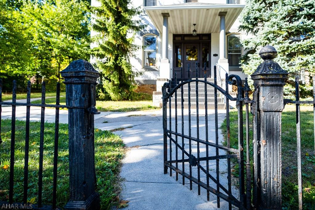 Hollidaysburg - Residential Income