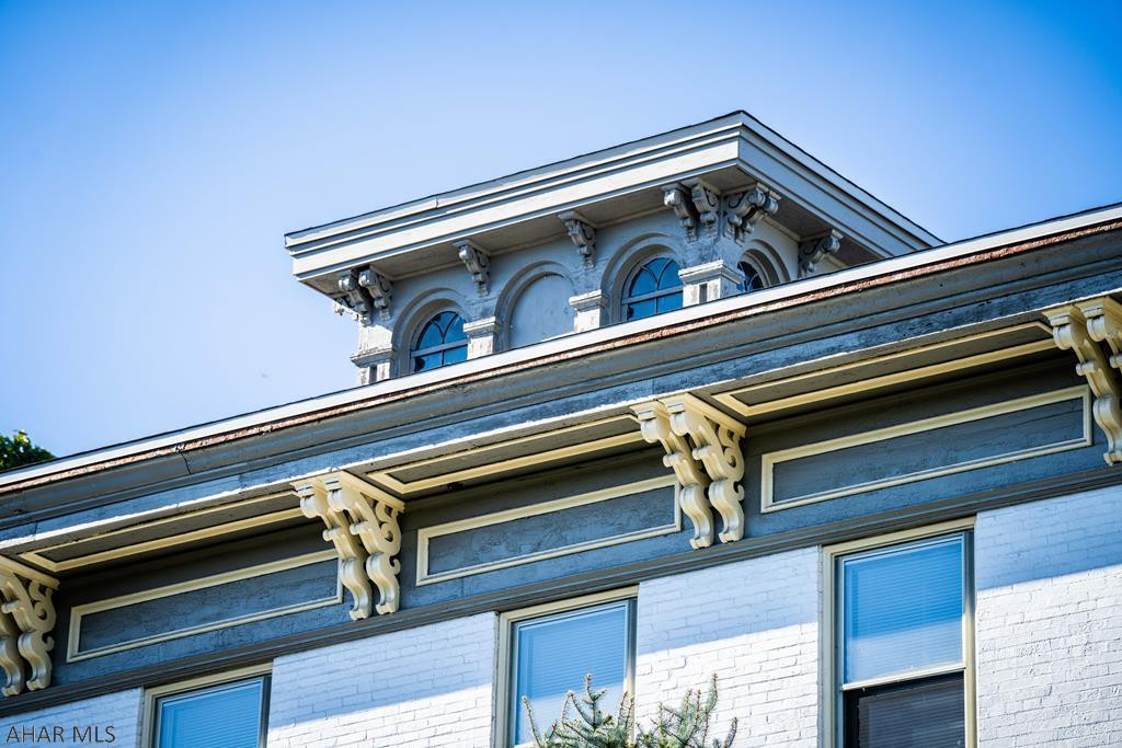 Hollidaysburg - Residential Income