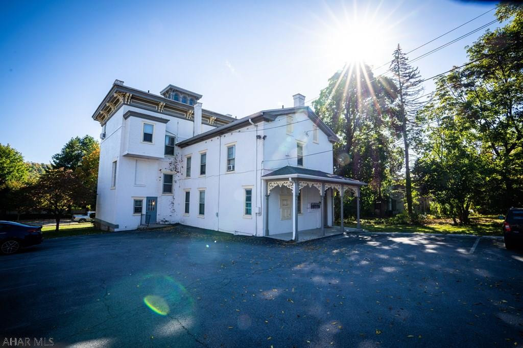 Hollidaysburg - Residential Income