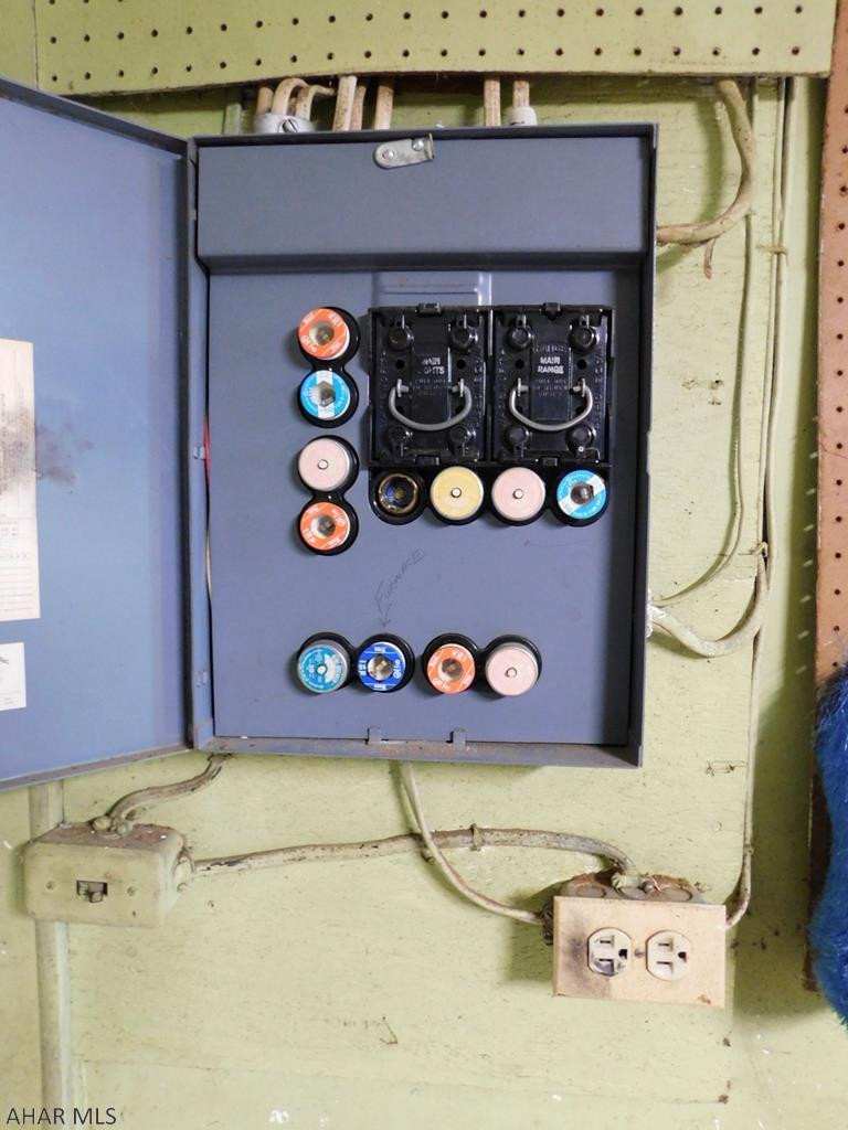 Unknown - Residential