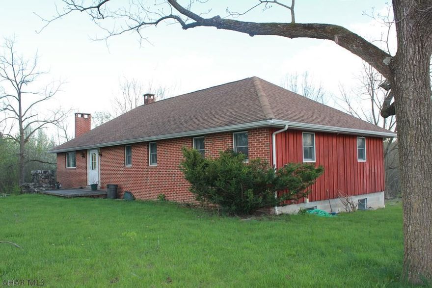 Single-story 3 bedroom, 2 bath home in Hollidaysburg Area School District. Large 1.1 acre lot near restaurants & shopping. Master bedroom with dual closets and master bath. Call listing agent to schedule a showing. Priced to sell.