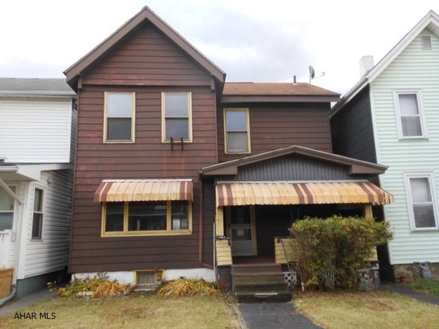 This is a Fannie Mae HomePAth property.  All room sizes are approximate.