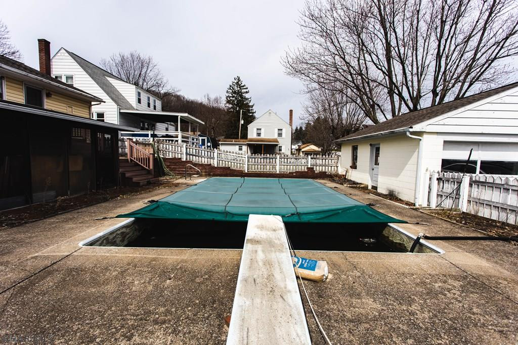 Unknown - Residential