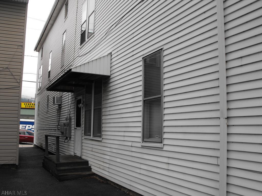 Unknown - Commercial Sale