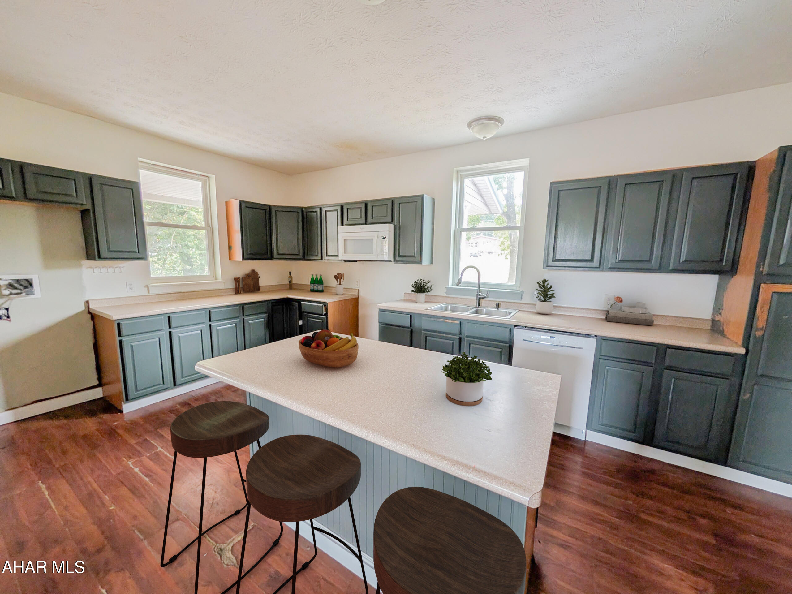 Saxton - Residential