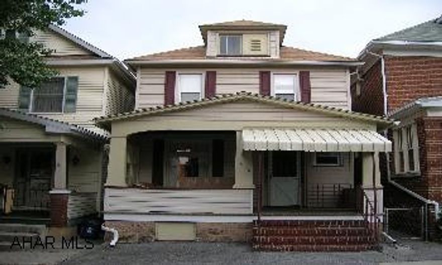 2-3 bedrooms, 2 baths w/ hardwood floors, new maple kitchen w/ceramic tile, finished basement, deck w/ hot tub, fenced yard, 1 car garage, new windows, vinyl siding, and newer roof. Average gas bill is $99.