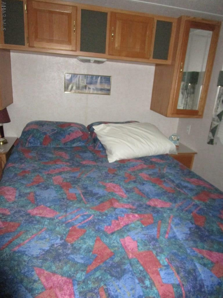 Glendale Yearound - Residential