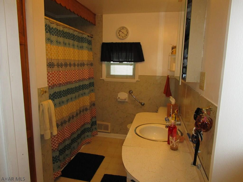 Juniata - Residential