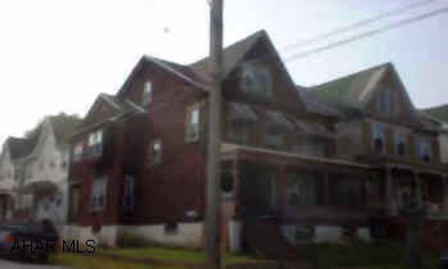 2 UNITS. 1ST FLOOR 1 BEDROOM, 2ND FLOOR 3 BEDROOM, 1ST FLOOR RENT $301, 2ND FLOOR $425. TOTALLY REFURBISHED INSIDE. 2 NEW FURNACES , NEW WIRING, NEW BATHS & KITCHEN, NEW ROOF, NEW REPLACEMENT WINDOWS. HARDWOOD FLOORS, NEW CARPETING & VINYL.