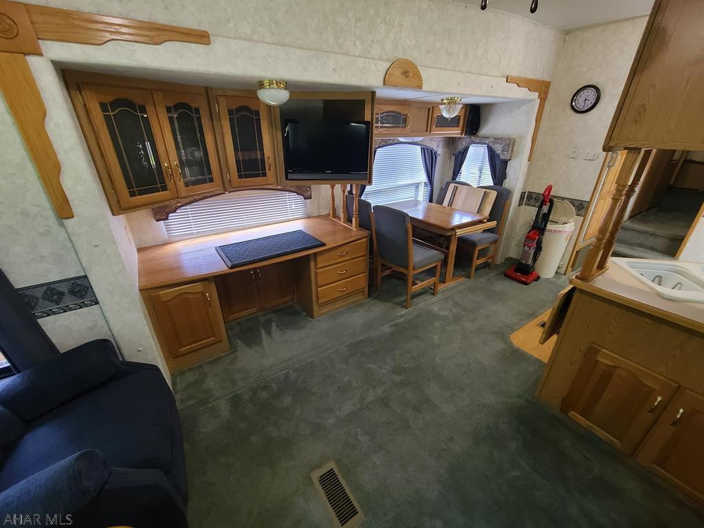 Glendale Yearound - Residential