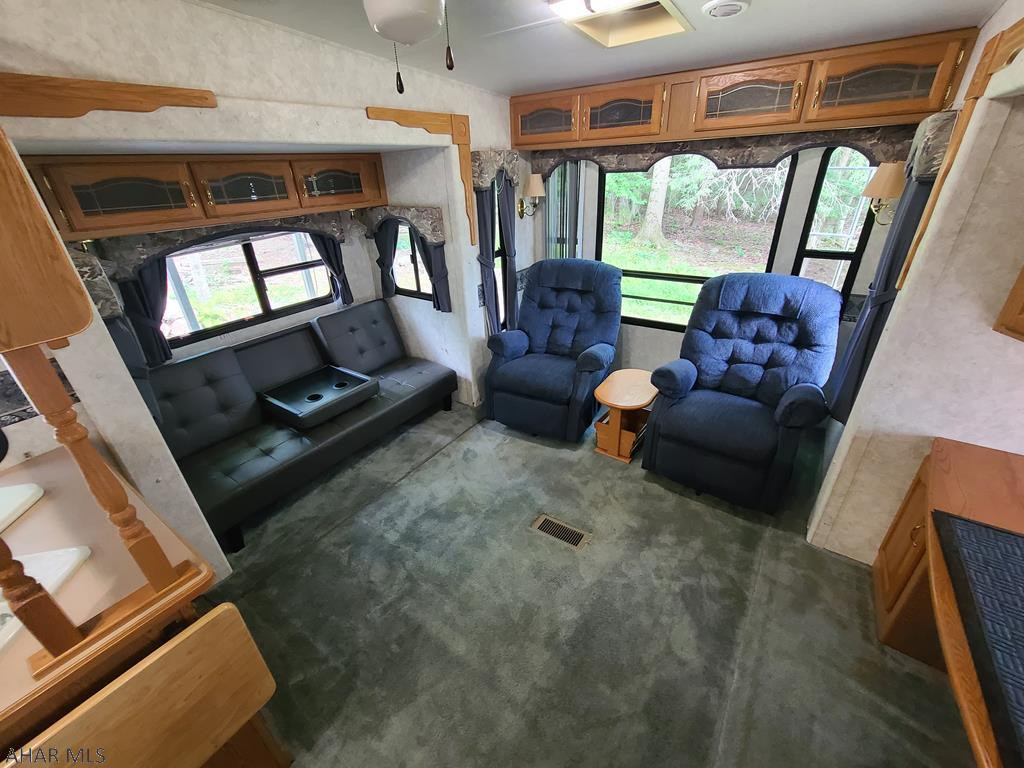 Glendale Yearound - Residential