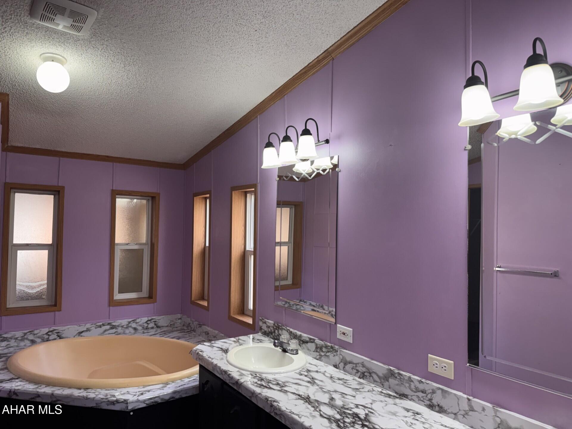 Glendale Yearound - Residential