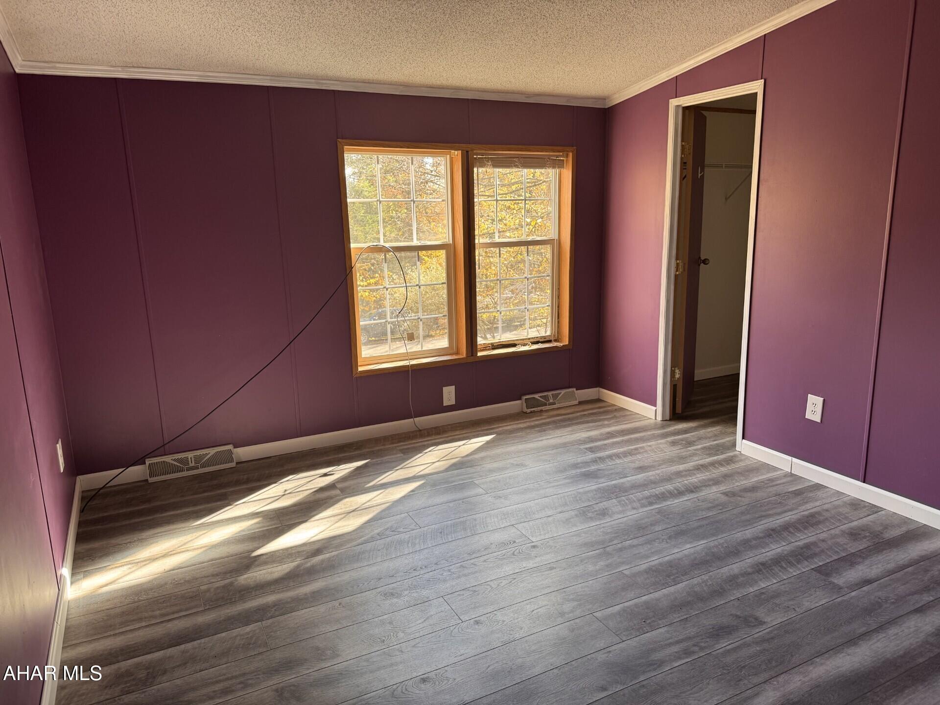 Glendale Yearound - Residential