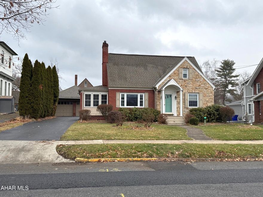 Comparable sale purposes only. 1.5 story brick/frame and stone home containing 1,580 square feet above grade. Full unfinished basement. Exterior of home was in good condition and the interior had dated features throughout but was well maintained. Two car detached garage and paved driveway.