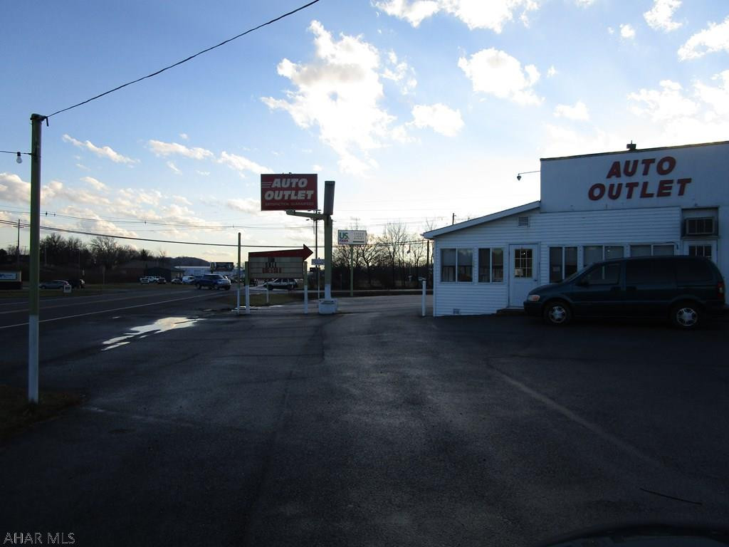 Unknown - Commercial Sale