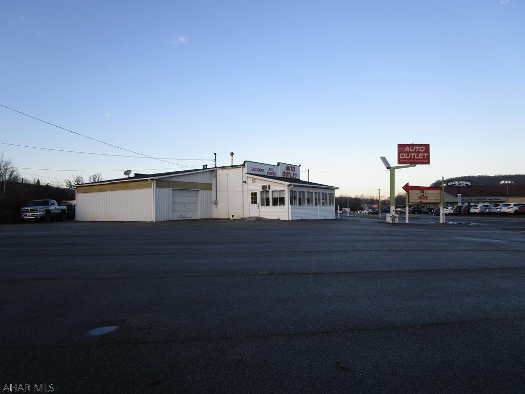 Unknown - Commercial Sale