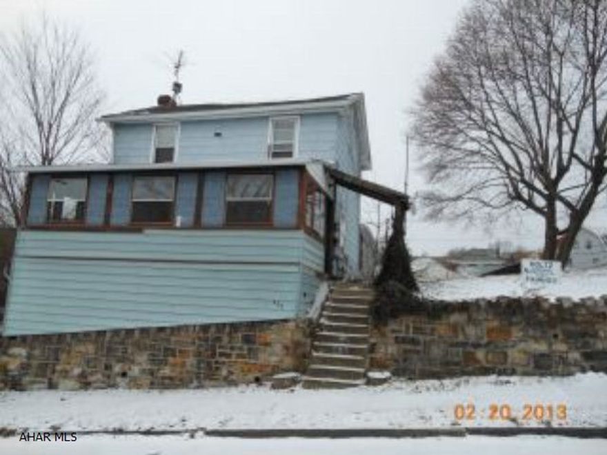 Property is being sold in AS IS condition.* For seller financing incentives, agents and their buyers are requested to contact our designated Chase Loan Officer. Call the Listing Agent for details.  * Seller requests buyer to contact designated Chase loan officer for a mortgage prequalification.Please call our office for further details.