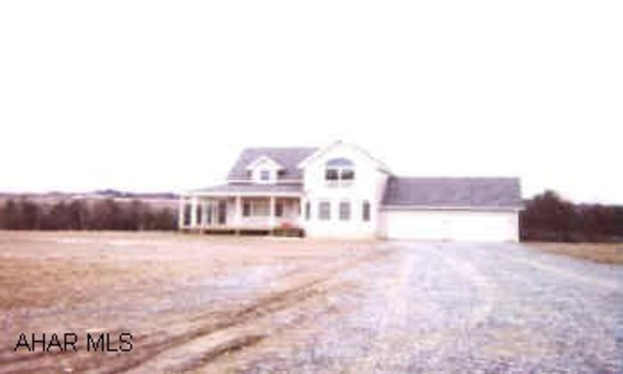 FABULOUS "2000" VICTORIAN ON 5+- AC. PRIVATE-COUNTRY CONVENIENCE! DR HAS 2-SETS FR DOORS. BRIGHT OPEN CONCEPT W/CEILING FANS & BERBER W/W. WONDERFUL KIT W/BREAKFAST BAR. 2ND FL NEEDS TO BE COMPLETED & 1ST FL NEEDS WOODWORK. WATCH WILDLIFE IN YARD! ADD'L 4-AC CORNER MAY BE AVAIL. ALL APPTS THRU LINDA. 24-48 HR NOTICE PLEASE.