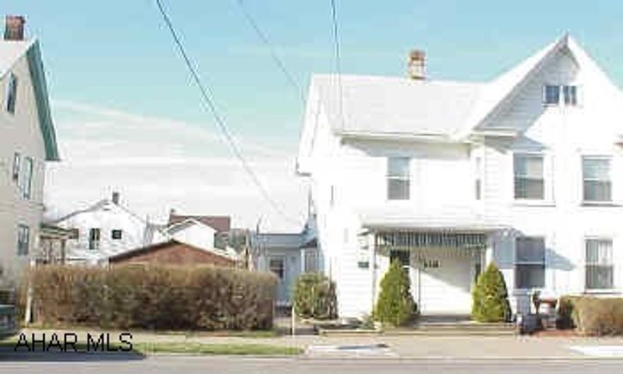 Modern kitchen and baths.  Freshly painted and ready to move into.  Fenced yard. Newer Furnace.