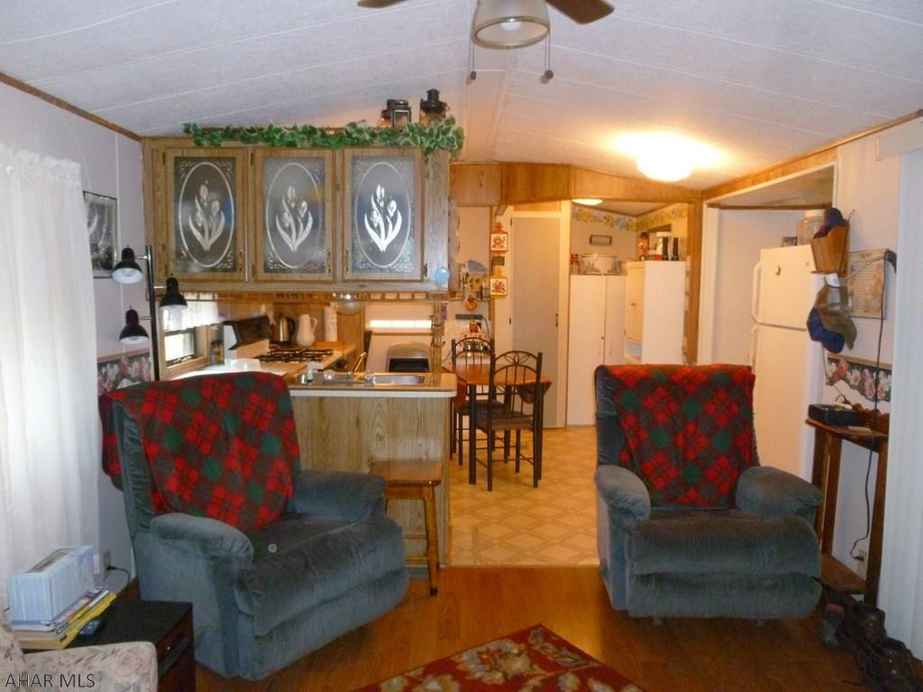 Glendale Yearound - Residential