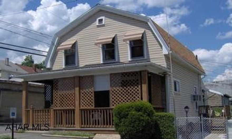 Cozy home with character! Small fenced in yard is ideal for a pet. Half bath downstairs, 3/4 bath in basement and full bath upstairs. Formal dining room, living room and den. All appliances included. Cozy home with character! Small fenced in yard is ideal for a pet. Half bath downstairs, 3/4 bath in basement and full bath upstairs. Formal dining room, living room and den. All appliances included.