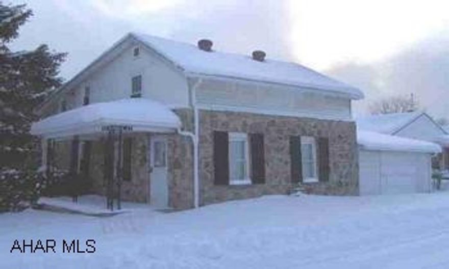 Cute 3 BR Cape Cod on corner lot.  Located near the playground. Imagine the possibilities! Call Scott @ 525-2291 Cute 3 BR Cape Cod on corner lot.  Located near the playground. Imagine the possibilities! Call Scott @ 525-2291