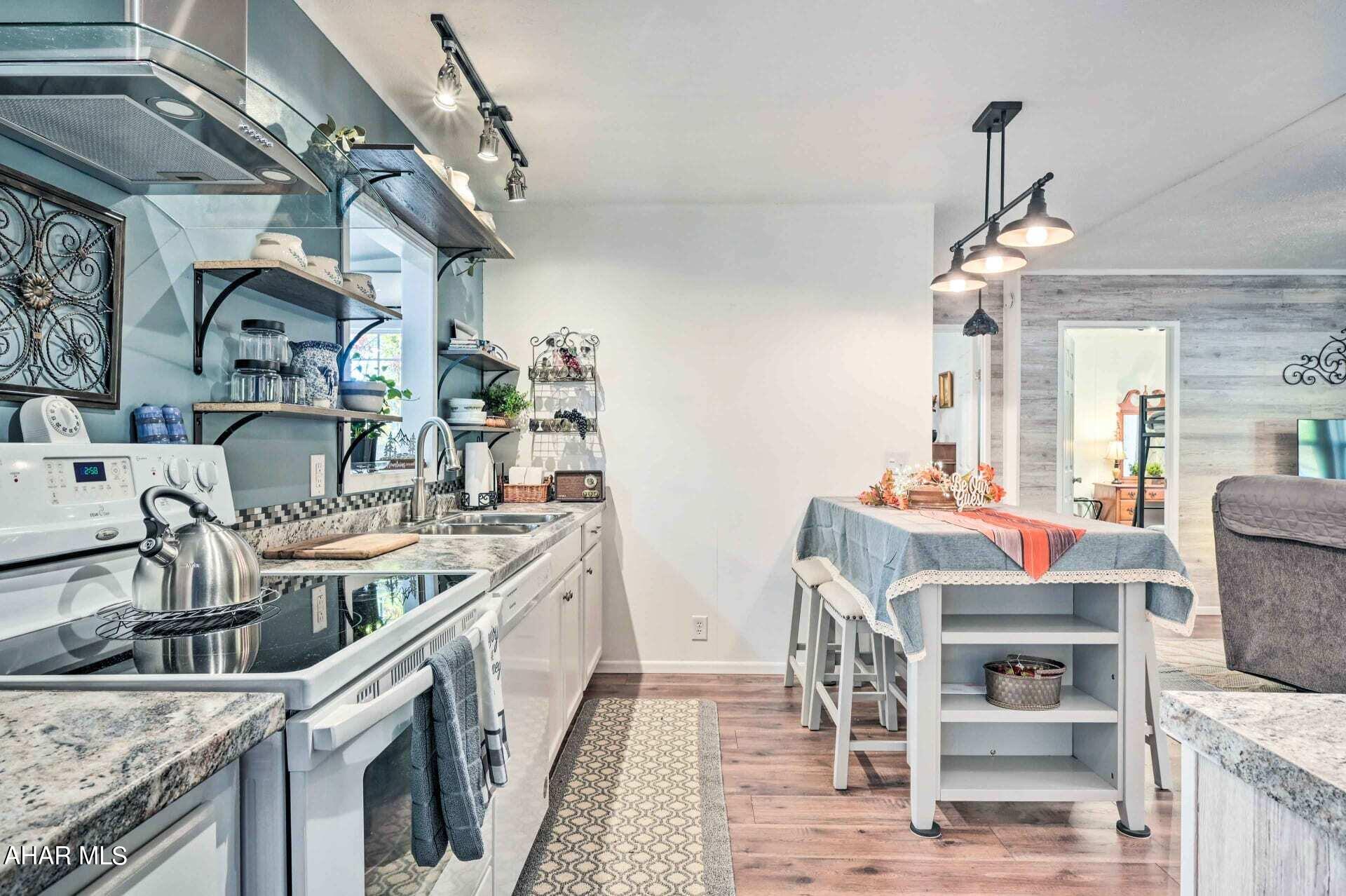 Unknown - Residential Lease