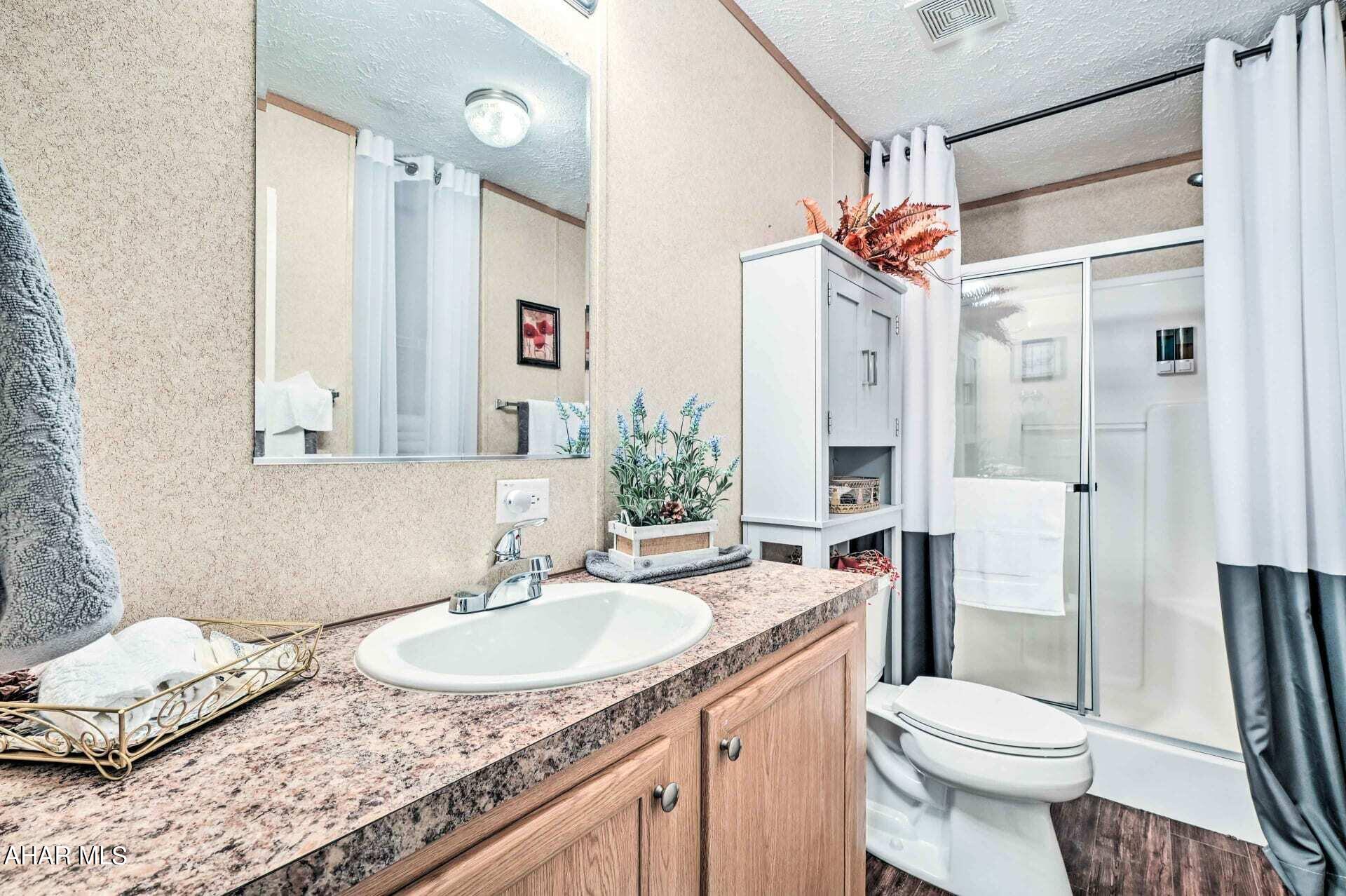 Unknown - Residential Lease