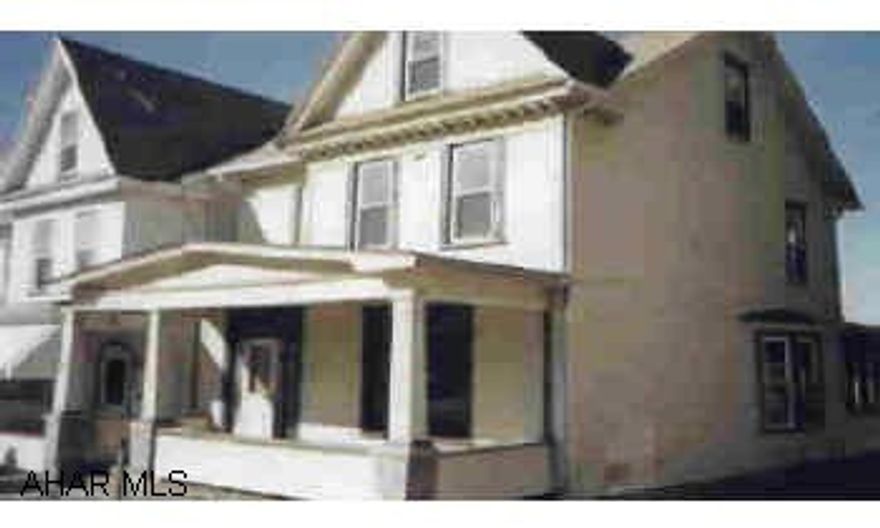 Great opportunity for first time buyer or investor. Large Victorian House on double lot has newer roof, vinyl tilt in windows, newer furnace & hot water heater. Leaded glass doors and more! Be sure to call Darla 696-1227 or 946-4343x131. vinyl tilt in windows, newer furnace & hot water heater. Leaded glass doors and more! Be sure to call Darla 696-1227 or 946-4343x131.